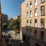 U-nique Pou *